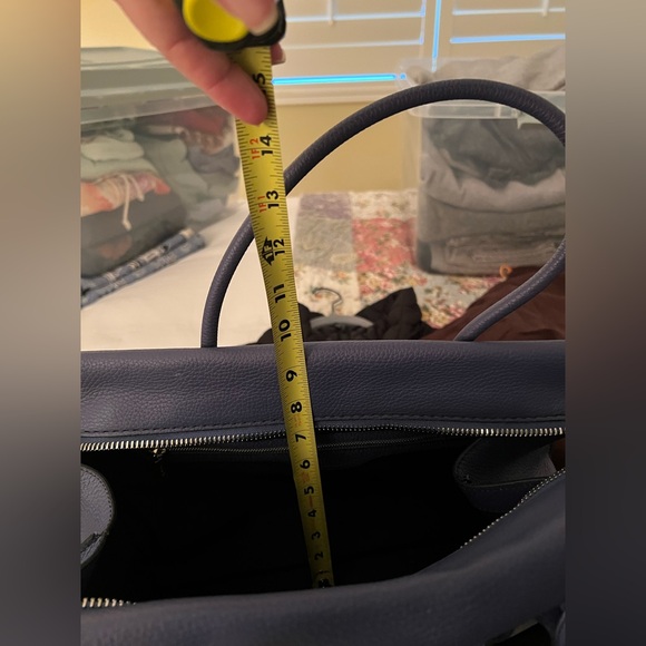 Tod's Blue Leather Tote/Satchel. Exceptional Condition. - Picture 15 of 16